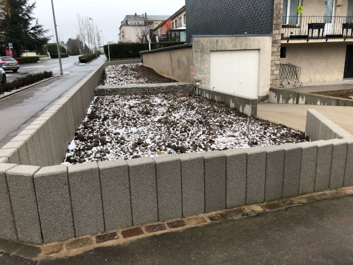 Aménagement exterieur au Luxembourg – mur